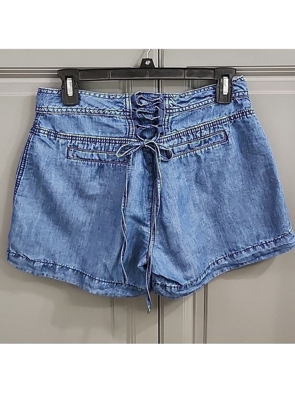 Cashe women's shorts size 6 linen blend lace up the back - Picture 2 of 7